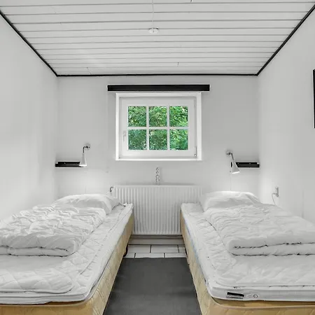 5 Bedroom In Tatil Evi Toftlund