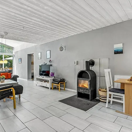 5 Bedroom In Hébergement de vacances Toftlund